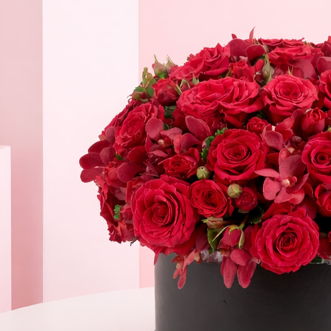 box-of-red-roses-2026_02