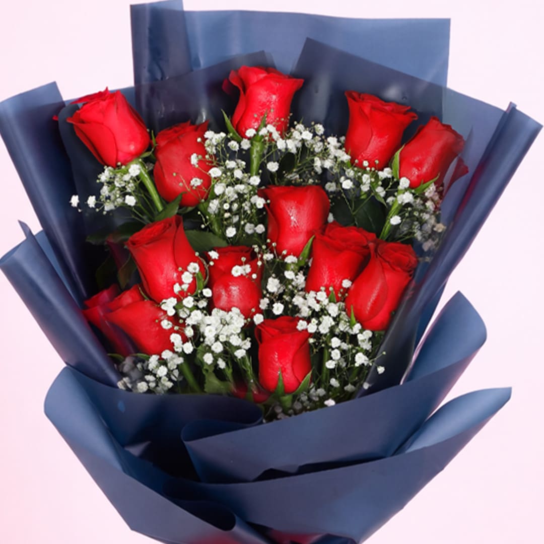 designer-bouquet-of-12-red-roses-2026_04