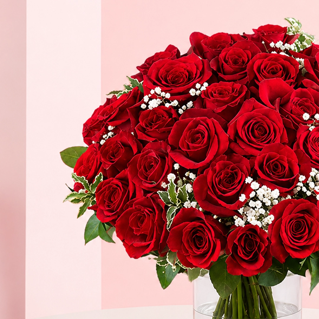 romance-of-35-red-roses-with-vase_2026_02