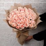 peach roses bouquet