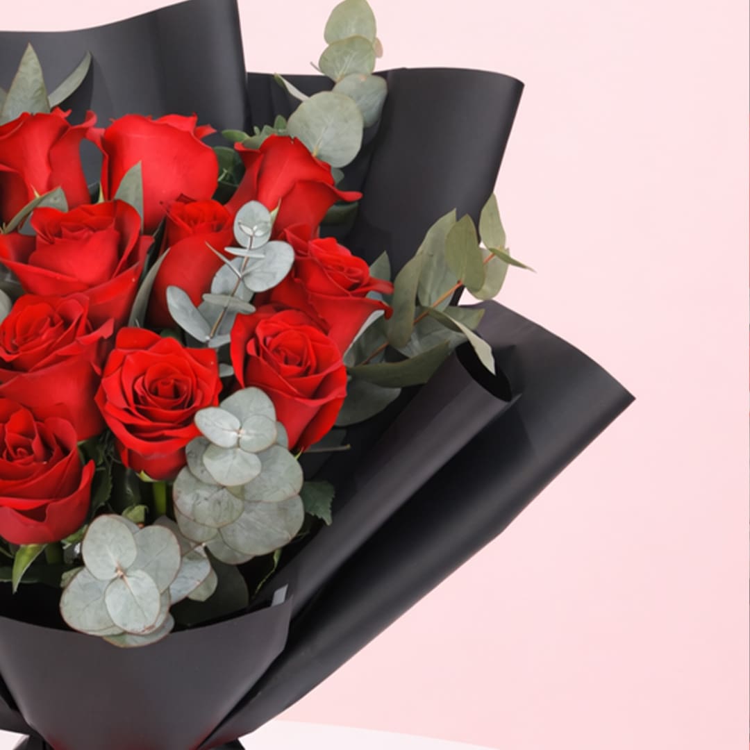 valentine-dozen-red-roses-2026_03