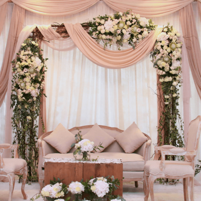 Floral Arch White by Wenghoa