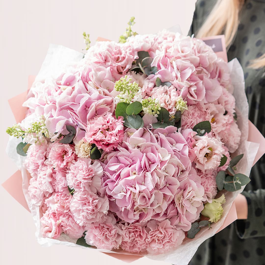 Astonishing Pink Bouquet Pink Bouquet
