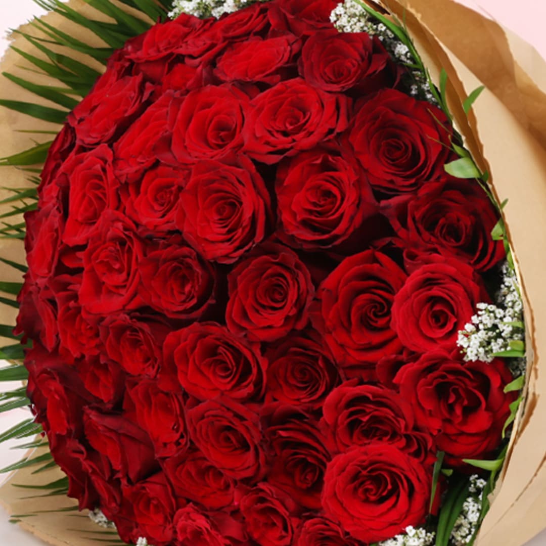 bouquet-of-50-red-roses-2026_04