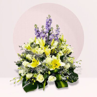 Lilac and Lemon Centrepiece