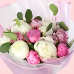 white-and-pink-peonies-bouquet_2026_04