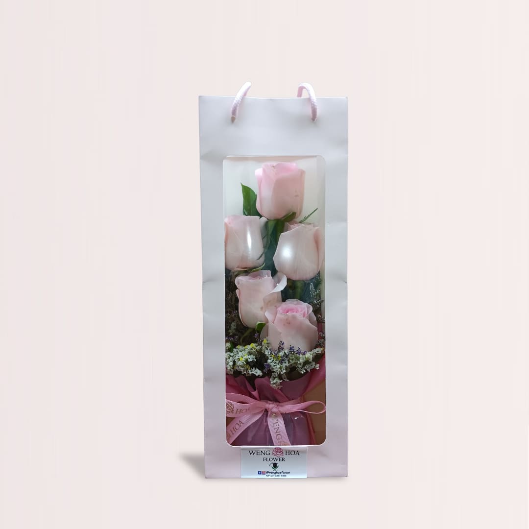 2 shop rose gift hamper online