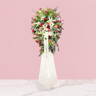 A floral sympathy flowers