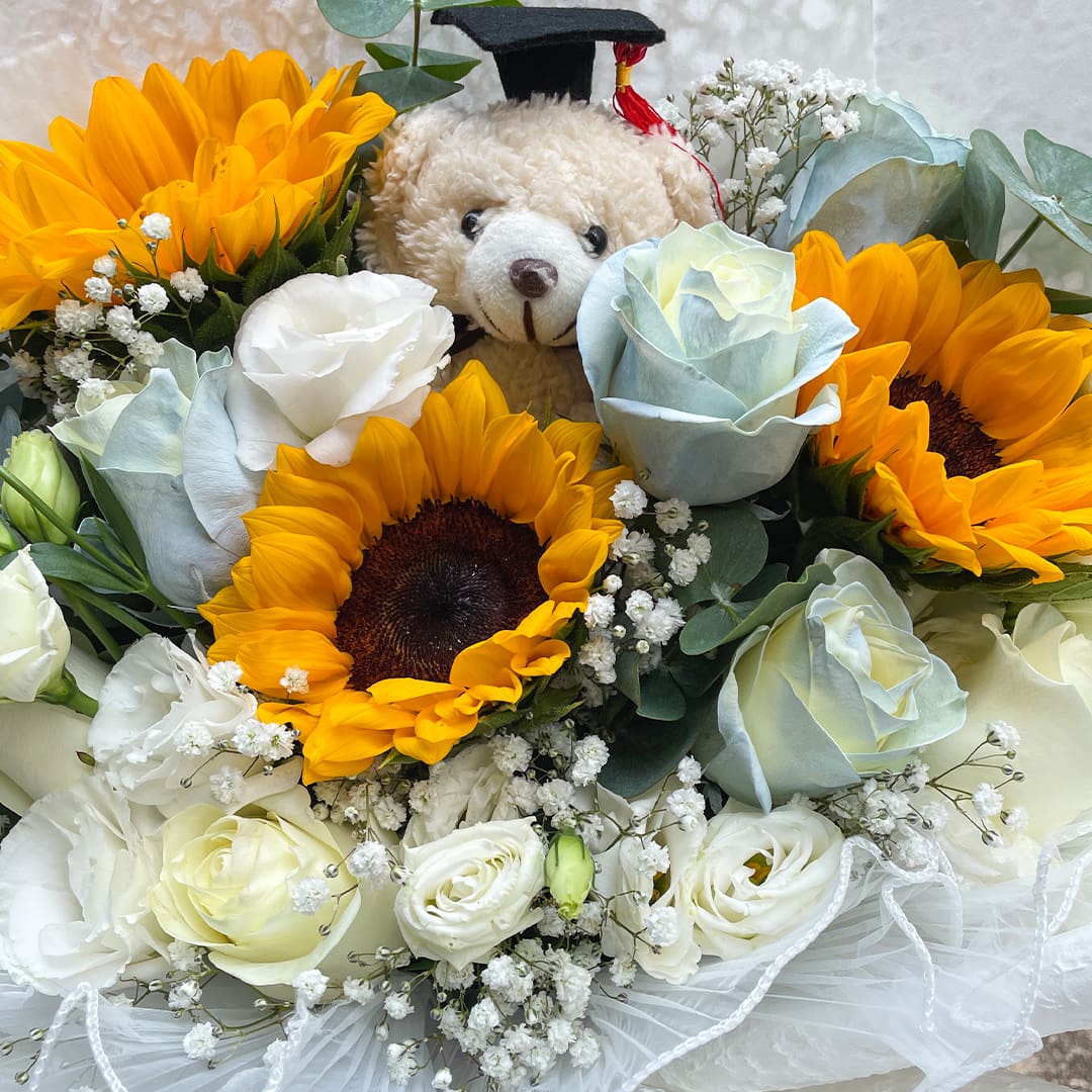 3 (233) order graduation bouquet kl