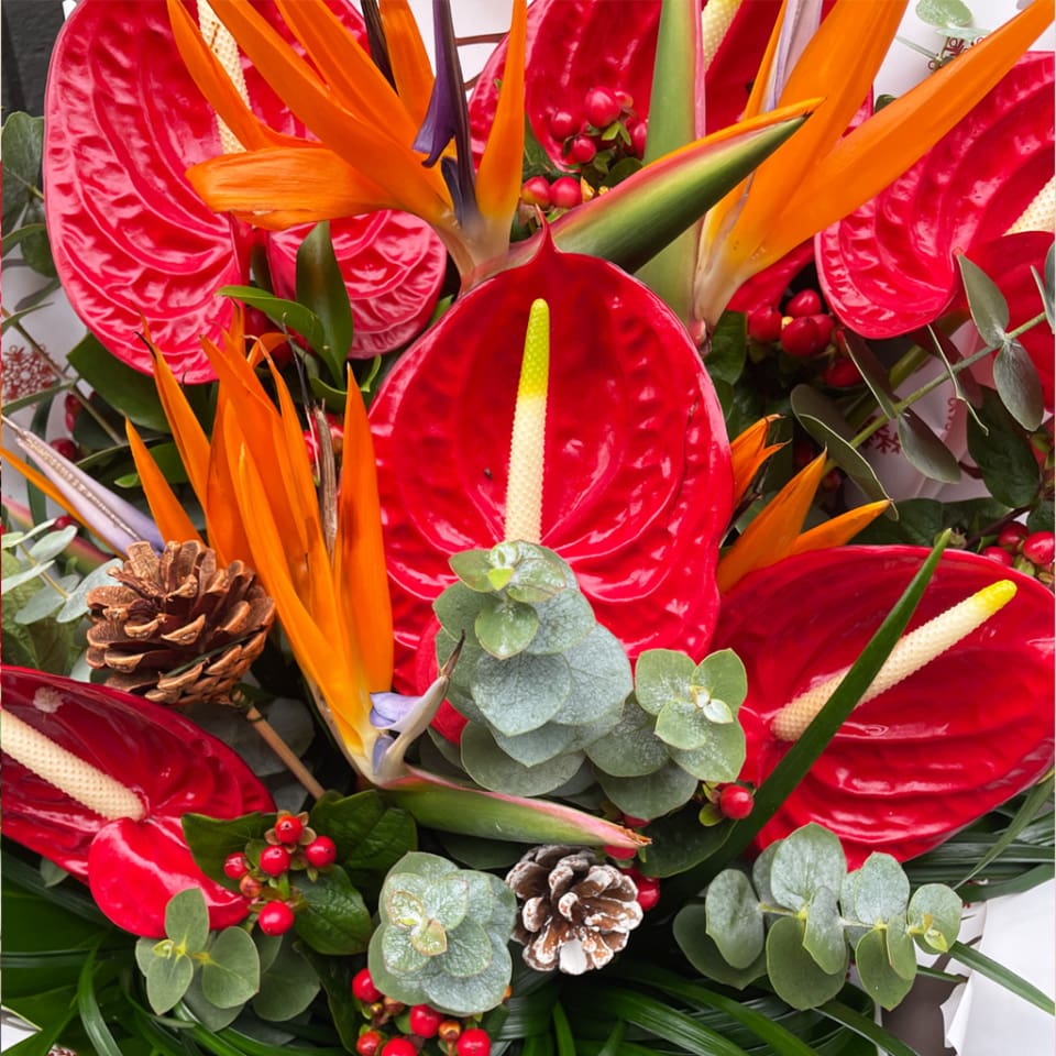 exotic-christmas-bouquet-25-04