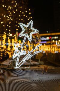The star is the focal point, made up of white LED lights outlining its shape.