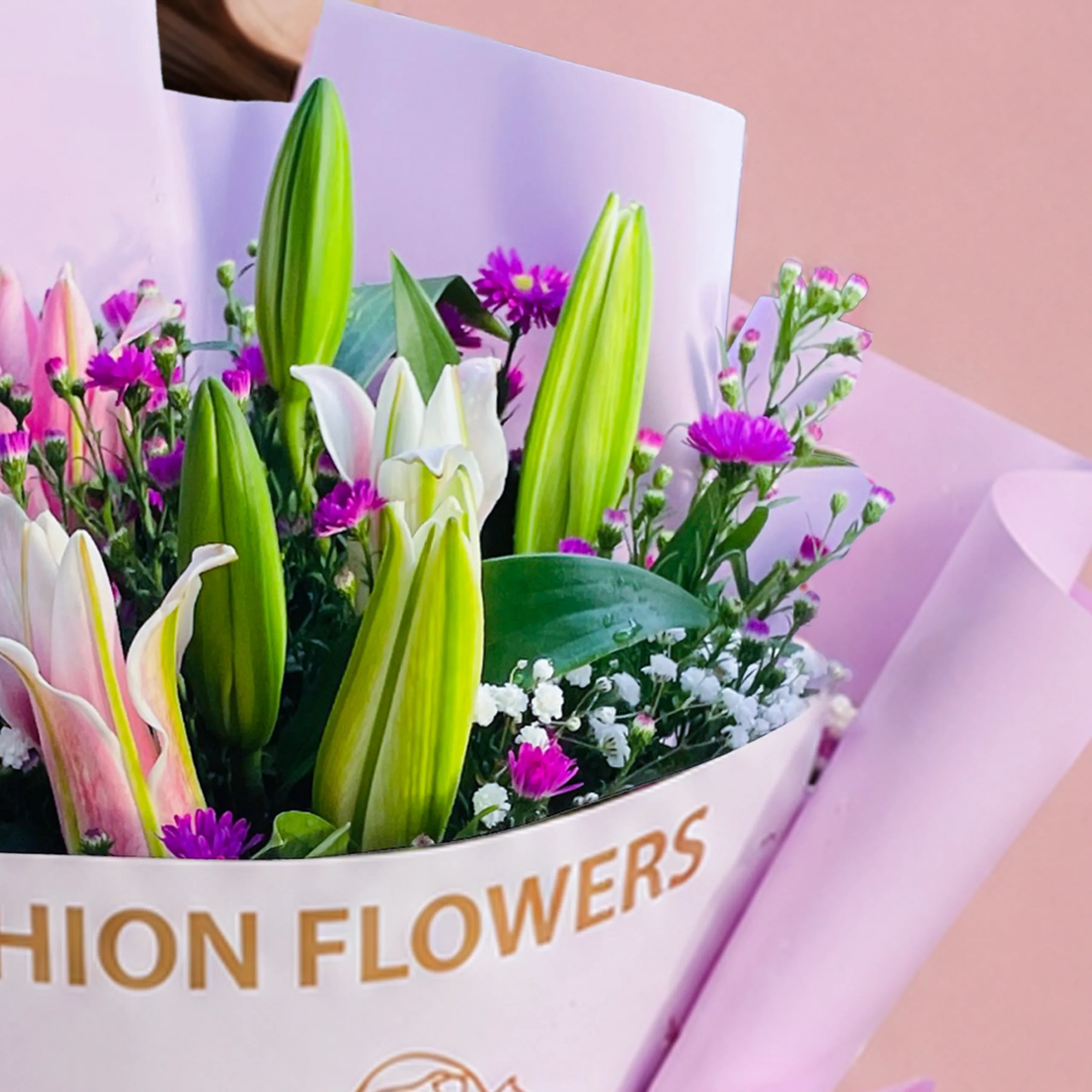 lily-bouquet-velvet-cake-combo_04